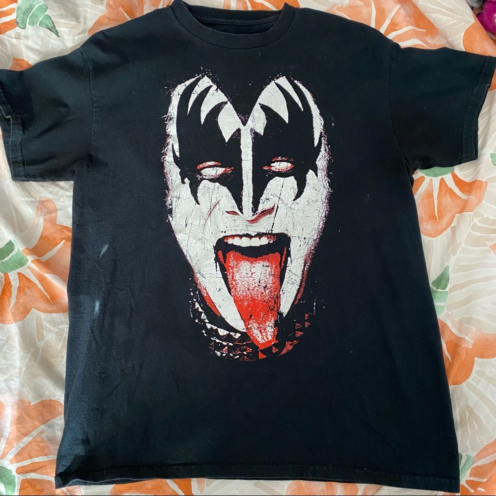 Gene Simmons KISS shirt